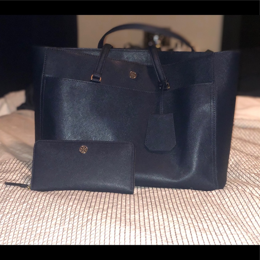 Tory Burch Robinson Tote & Zip Continental Wallet - Picture 1 of 1